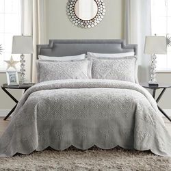 VCNY Home - Quilt Set, 2-Piece Plush Bedding with Matching Sham, Elegant Room Decor (Westland Grey, Twin)