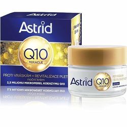 Trattamenti notte - Idratante del marchio Astrid ideale per le donne