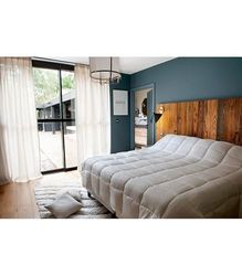 LINDER - Sprei in natuurlijke en gekreukte look als katoenen gaas voor een frisse en zachte look - ecru - 100% polyester - Afmetingen 230 x 250 cm - Sirocco collectie