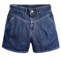 Levi's Women's Featherweight MOM Short MED Indigo-Worn in, Paper Map, 24