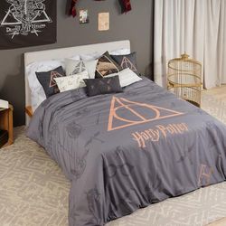 FUNDA NÓRDICA CON BOTONES 100% ALGODÓN MODELO DEATHLY HALLOWS PARA CAMA DE 80 (140X200 CM.)