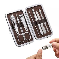 PARENCE.- Set med 7 manikyr- och pedikyrverktyg med förvaring (11x6,5x1,5 cm) - Multifunktionell, universell uppsättning för hand- och fotvård - 7 stycken