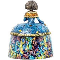 Alexandra House Living Decoratief figuur, meerkleurig, kunststof, jurk, 18 x 14 x 22 cm