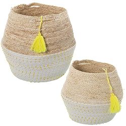 SET 2 CESTOS HOJAS MAÍZ/ALGODÓN C/LUNARES AMARILLOS Y BORLA °28X36+°23X29CM