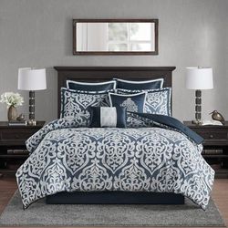 Madison Park Odette 8 Piece Comforter Textured Jacquard, Damask Medallion, Embroidered Pillow All Season Modern Classic Luxe Bedding Set, Matching Sham, Bedskirt, Queen, Navy