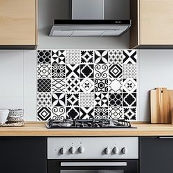 CREARREDA Panel antisalpicaduras de cocina de aluminio, 84 x 60 cm, fácil de aplicar, fabricado en Italia, protección para cocinas y paredes, lavable y fácil de montar, placa antisalpicaduras de metal