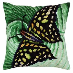 Collection D'Art Kit coussin au point de croix Motif papillon Article: 5 308 Taille 40x40 cm.