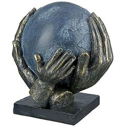 GILDE Decoratieve sculptuur figuur Save The World - wereldbol in handen - hoogte 19 cm