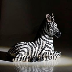 Wisifayardin Zebra bordsskulptur – harts zebrastyett – svart, vit – afrikansk safari zebra samlarobjekt för sovrum, vardagsrum, kontor, bokhylla, mantel, entré, foajé, barnkammare
