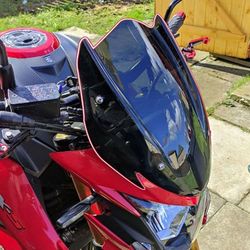 Midimttop Windshield Compatible with Su-zu-ki GSX-S750 GSXS 750 GSXS 750 2017 18 2019 2020 2021 2022 Windscreen Windshield Deflector with Bracket Motorcycle Accessories (Smoke)