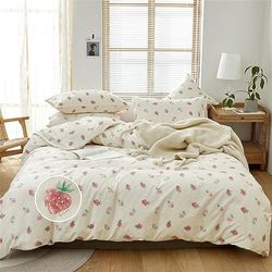 DREAMINGO Set di biancheria da letto con copripiumino e 2 federe, in cotone, leggero, con cerniera, per camera da letto, motivo fragola, per bambine, 3 pezzi, con 2 federe, colore: bianco panna