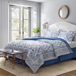 Laura Ashley Ropa de Cama Reversible de algodón con Funda a Juego, decoración del hogar para Todas Las Estaciones, Azul Charlotte, King