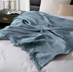 KyraHome Manta de Muselina 100% de algodón orgánico de 55 x 60 Pulgadas para sofá, Adulto, Planta prelavada teñida a Mano, Transpirable, Suave, acogedora y Ligera, para Todas Las Estaciones (Azul