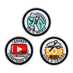 Winks for Days Adult Merit Badge geborduurde opstrijkbare patches (Prestaties - Set 2) - Inclusief drie (3) 2-inch patches: iets nieuws geleerd, zelf gedaan en een coupon gebruikt