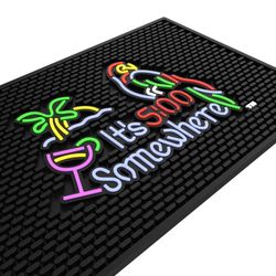 Tapis de bar ultra haute qualité – « It's 5:00 Somewhere » - 30,5 x 45,7 cm - Tapis de bar divertissant et vibrant pour bar à domicile - Tapis de bar durable pour comptoir de cuisine