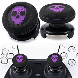 Playrealm FPS Przedłużacz kciuka i nadruk gumowy silikonowy uchwyt osłona 2 zestawy do kontrolera PS5 Dualsenese i PS4 (Ghost fioletowy)