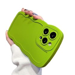 Compatibel met iPhone 13Pro Max, 6,7 inch hoes met volledige fotolens, bescherming voor mobiele telefoon, schokbestendig, zacht met eenvoudige golf, schattige krullen, groen