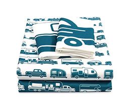 Camco Life is Better at The Campsite (53298) - Sábanas para Cama de tamaño Queen | El Juego Incluye 1 sábana Bajera Ajustable, 1 sábana encimera y 2 Fundas de Almohada | Estampado de caravanas Azules