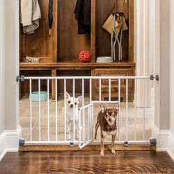 Carlson Mini Adjustable 73cm to 96cm Pet Gate, Pressure Mount with 15cm Extension Kit