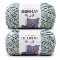 Bernat Fluweel Garen, Smokey Green 2 Count