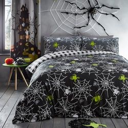 Bedlam - Halloween Spiders Dekbedovertrek - Eenpersoons (140 x 200cm) - Omkeerbaar (2 ontwerpen) - Zwart geruit - Glow in the Dark - Spinnenwebben