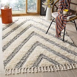Safavieh Aria Tapis texturé à Franges, en Laine et Coton noué à la Main, Noir/Ivoire, 152 x 243 cm