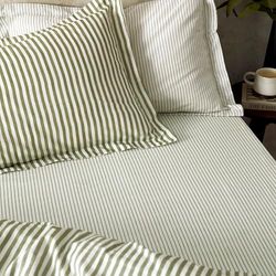 Yard Hebden Mélange Streep Katoenen Hoeslakens - King - Olive