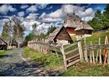 Papermoon Fototapete »KLEINES DORF«