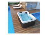 TroniTechnik® Outdoor Whirlpool LEVANZO, 2,2kW Pumpe, 3kW Heizung - 190 x 135 x 77cm - Inkl. Heizung, 41 Massagedüsen, inkl. Treppe