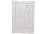 Goldeck Austria Ganzjahresdecke , Champagner , Textil , Füllung: Polyester, Vlies, Hohlfaser , 140x220 cm , ISO 9001, Oeko-Tex® Standard 100, Made in Europe , für Hausstauballergiker geeignet, temperaturausgleichend, feuchtigkeitsregulierend, antibakteriell, weich und anschmiegsam, pflegeleicht, ökologisch, atmungsaktiv, hygienisch , Heimtextilien, Kopfpolster & Bettdecken, Bettdecken, Ganzjahresd