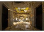 Papermoon Fototapete »Photo-Art PAUL BOOMSMA, LABYRINTH-SCHULE«