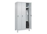 C+P Spind Classic PLUS, Füße, 3 Abteile, 1950x900x500mm, 7035/7035 Verschluss Sicherheits-Drehriegel 3 Garderobenhaken ; C + P Möbelsysteme (080010-30|S10009)