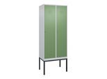 C+P Spind Classic PLUS, Gestell, 2 Abteile, 2120x800x500mm, 7035/6011 Verschluss Zylinderschloss 4 Garderobenhaken ; C + P Möbelsysteme (0800307-22|S10021)