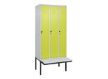 C+P Spind Classic PLUS, Bank, 3 Abteile, 2120x900x815mm, 7035/0024 Verschluss Sicherheits-Drehriegel 3 Garderobenhaken Dekor Banklatten RAL 7035 Lich (0800407-30|S10040)