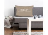 Dekokissen QUEENCE "Berlin", gold (goldfarben, bedruckt), B:40cm L:60cm, Polyester, Dekokissen_Sitzkissen_Kissenhüllen, Kissenhülle,Grau,Berlin,Schriftzug,Koordinaten,Stadt,Urban,Modern