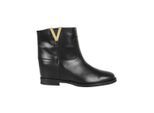 Via Roma 15 Stiefel - Calfskin Ankle Boot With Decorative Gold-Tone Plaq - Gr. 36 (EU) - in Schwarz - für Damen