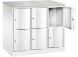 C+P Schließfachschrank Resisto, 3 Abteile, 6 Fächer, B 1148 x T 640 x H 1077 mm, Verkehrsweiß
