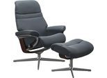 Relaxsessel STRESSLESS "Sunrise", blau (atlantic blau batick), B:92cm H:105cm T:80cm, Leder BATICK: BATICK ist ein leicht korrigiertes, durchgefärbtes und genarbtes Möbelleder, bei dem die meisten Unebenheiten und Spuren in der Regel entfernt wurden., Sessel, Relaxsessel, mit Hocker, mit Cross Base, Größe S, M & L, Holzakzent Braun