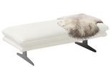 Polsterhocker W.SCHILLIG, weiß (weiß z59), B:145cm H:43cm T:71cm, Longlife Xtra-Leder Z59: Glattleder mit modischer Prägung. Hautstärke 0, 9 - 1, 1 mm, Hocker, Polsterhocker, Füße in Chrom glänzend