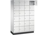 C+P Schließfachschrank Cambio, 4 Abteile, 24 Fächer, mit Sockel, B 1200 x T 525 x H 1980 mm, lichtgrau