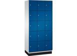 C+P Schließfachschrank Cambio, 3 Abteile, 15 Fächer, mit Sockel, B 900 x T 525 x H 1980 mm, lichtgrau/enzianblau