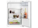 NEFF Einbaukühlschrank "KI2222FE0", Energieeffizienz: E, silber (weiß), Rechtsanschlag, wechselbar, Kühlschränke, Fresh Safe: Schublade für flexible Lagerung von Obst & Gemüse, Einbaukühlschrank