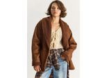 Vaas met Faux Fur en Knopen