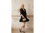 V-hals Minidress met Strikdetail