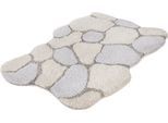 Badematte KLEINE WOLKE "Brick", seide, H:22mm, Polyester, Badematten, Badematte, Zweifarbiger Stein-Look in Creme & Grau mit geschwungenen Formen