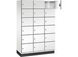 C+P Schliessfachschrank Cambio, 3 Abteile, 18 Fächer, mit Sockel, B 1200 x T 525 x H 1980 mm, verkehrsweiss/weiss