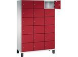 C+P Schliessfachschrank Cambio, 3 Abteile, 18 Fächer, auf Füssen, B 1200 x T 525 x H 1980 mm, lichtgrau/rubinrot