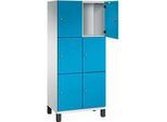 C+P Schliessfachschrank Cambio, 2 Abteile, 6 Fächer, auf Füssen, B 800 x T 525 x H 1980 mm, lichtgrau/lichtblau
