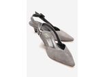 Dioris Leren Slingback Kitten Hak Pump
