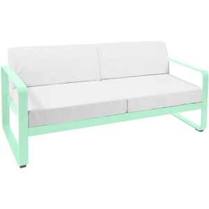 Fermob Bellevie 2-Sitzer Sofa mit grauweißem Kissen opalgrün